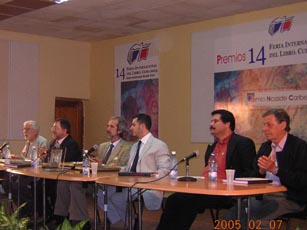 La Presidenza della Premiazione: da sin. Luis Marré, Pasquale Amato, Elio Menzione, Amedeo Canale, Iroel Sánchez, Jorge Timossi