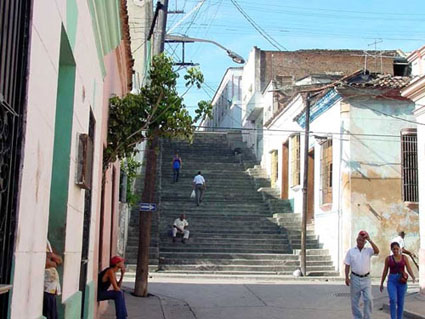 Antigua calle de Padre Pico en Santiago de Cuba